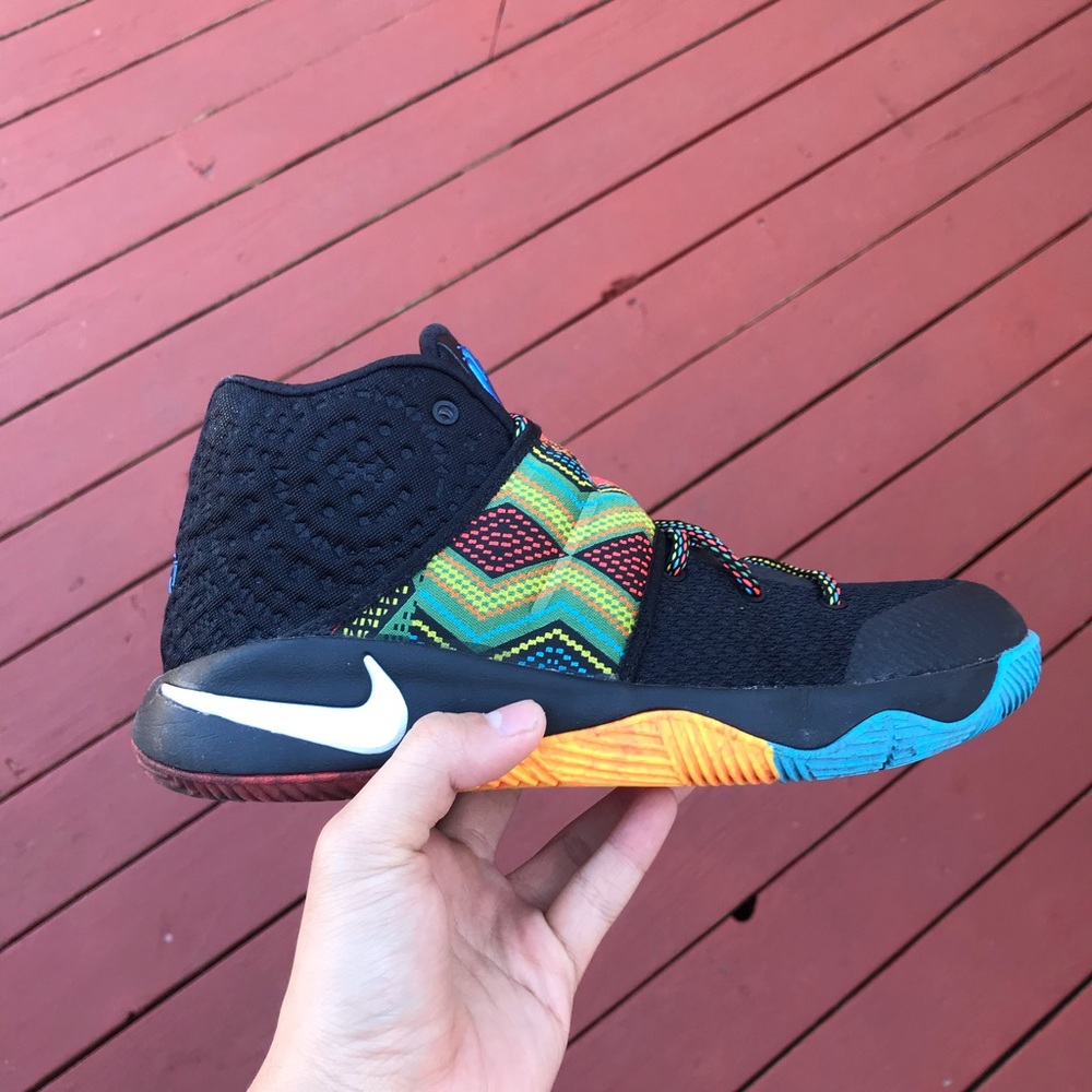 Kyrie 2 BHM